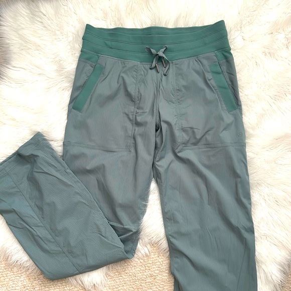 Lululemon Dance Studio Mid Rise Pant - Picture 1 of 5